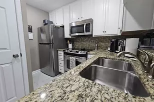 208 Westlake Ct, Niceville, FL 32578 - Photo 5