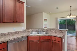 646 Hunters Ridge Rd, Defuniak Springs, FL 32433 - Photo 13