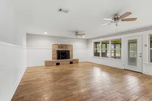 991 Pinewood Dr, Defuniak Springs, FL 32433 - Photo 11