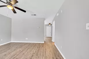 413 Hickory Ave, Niceville, FL 32578 - Photo 3
