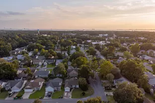 139 Midland Ct, Niceville, FL 32578 - Photo 11