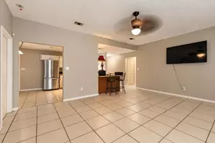 2005 Commodore Dr, Navarre, FL 32566 - Photo 9