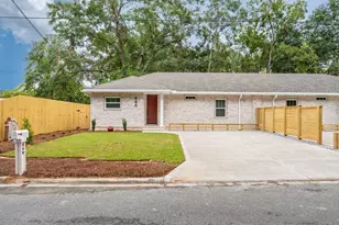 445 E Cobb Ave, Crestview, FL 32539 - Photo 3