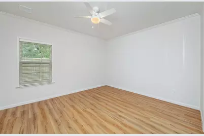 445 E Cobb Avenue, Crestview, FL 32539 - Photo 33
