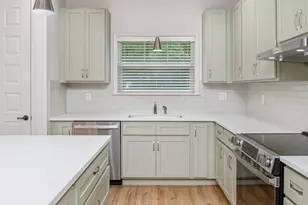 445 E Cobb Ave, Crestview, FL 32539 - Photo 15