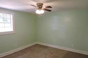201 Dixie St, Crestview, FL 32536 - Photo 9