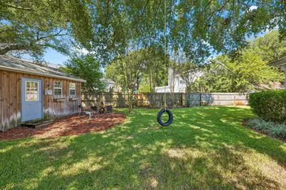 2568 Palm Shores Drive, Shalimar, FL 32579 - Photo 9