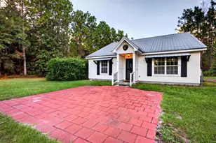 635 Southside Dr, Holt, FL 32564 - Photo 3