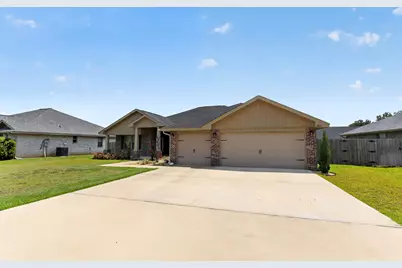 5823 Crestlake Drive, Crestview, FL 32536 - Photo 1