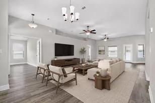 5823 Crestlake Dr, Crestview, FL 32536 - Photo 15