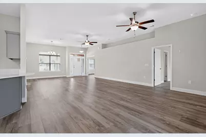 5823 Crestlake Drive, Crestview, FL 32536 - Photo 13