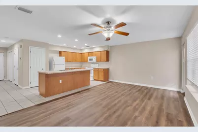 16 Woodham Avenue #320, Fort Walton Beach, FL 32547 - Photo 3