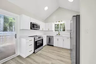 2625 Windsor Ln, Fort Walton Beach, FL 32547 - Photo 9