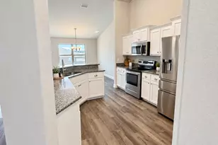 2019 Broad St, Crestview, FL 32536 - Photo 9