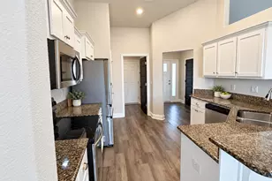 2019 Broad St, Crestview, FL 32536 - Photo 9