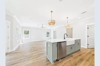 805 S Cedar Avenue, Niceville, FL 32578 - Photo 15