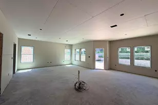805 S Cedar Ave, Niceville, FL 32578 - Photo 5