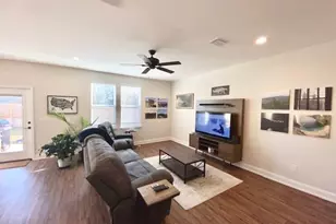 1938 Bluewater Blvd, Niceville, FL 32578 - Photo 5
