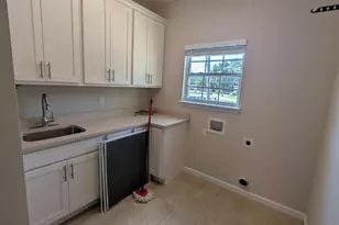 256 Jefferson St, Niceville, FL 32578 - Photo 7
