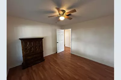 1063 S Wilson Street, Crestview, FL 32536 - Photo 3