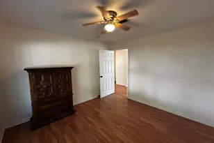 1063 S Wilson St, Crestview, FL 32536 - Photo 3
