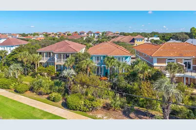 415 La Valencia Circle, Panama City Beach, FL 32413 - Photo 5