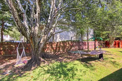 2129 Bellmeade Circle, Navarre, FL 32566 - Photo 33