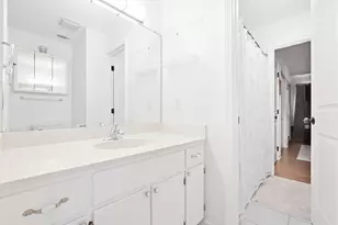 401 E Beach Dr, Panama City, FL 32401 - Photo 11