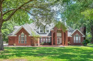 103 Old S Dr, Crestview, FL 32536 - Photo 1