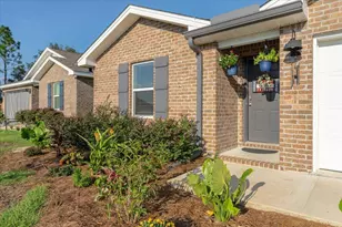 4749 Airmen Dr, Crestview, FL 32539 - Photo 3