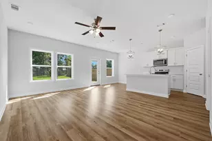 80 Spooner St, Defuniak Springs, FL 32433 - Photo 11