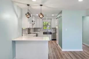 269 Shalimar Dr, Shalimar, FL 32579 - Photo 13