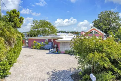 623 Pelican Drive, Fort Walton Beach, FL 32548 - Photo 3