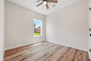 3042 Crittenden Dr, Navarre, FL 32566 - Photo 37