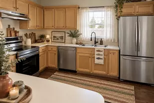 8915 Longmont Way, Milton, FL 32583 - Photo 9