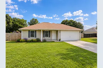 8915 Longmont Way, Milton, FL 32583 - Photo 1