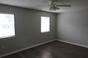 692 E Williams Ave, Crestview, FL 32539 - Photo 5