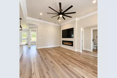 878 E Walnut Avenue, Crestview, FL 32539 - Photo 5