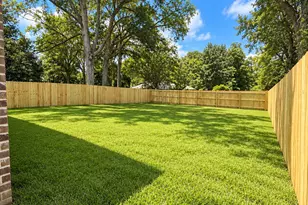 878 E Walnut Ave, Crestview, FL 32539 - Photo 7