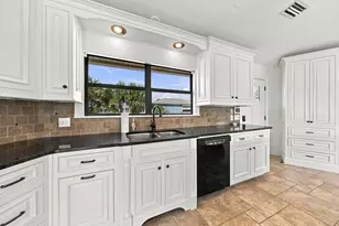 757 Seahorse Ave, Fort Walton Beach, FL 32548 - Photo 9