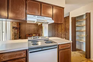 305 17th St, Niceville, FL 32578 - Photo 13