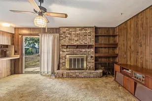 305 17th St, Niceville, FL 32578 - Photo 9