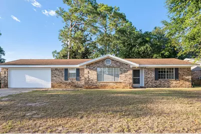 305 17th Street, Niceville, FL 32578 - Photo 1
