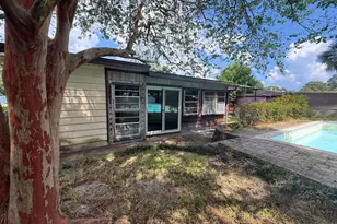 423 NE Woodrow St, Fort Walton Beach, FL 32547 - Photo 19