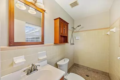 101 NE Oregon Drive #NE, Fort Walton Beach, FL 32548 - Photo 9