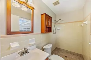 101 NE Oregon Dr, Fort Walton Beach, FL 32548 - Photo 9