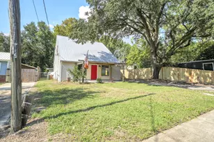 617 2nd St, Destin, FL 32541 - Photo 1
