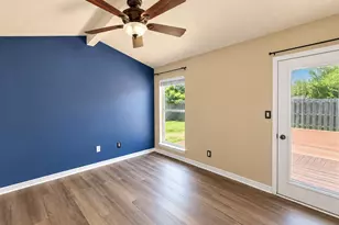 3022 Blue Pine Ln, Niceville, FL 32578 - Photo 11