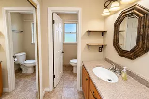 3022 Blue Pine Ln, Niceville, FL 32578 - Photo 13