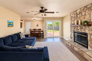 3022 Blue Pine Ln, Niceville, FL 32578 - Photo 3